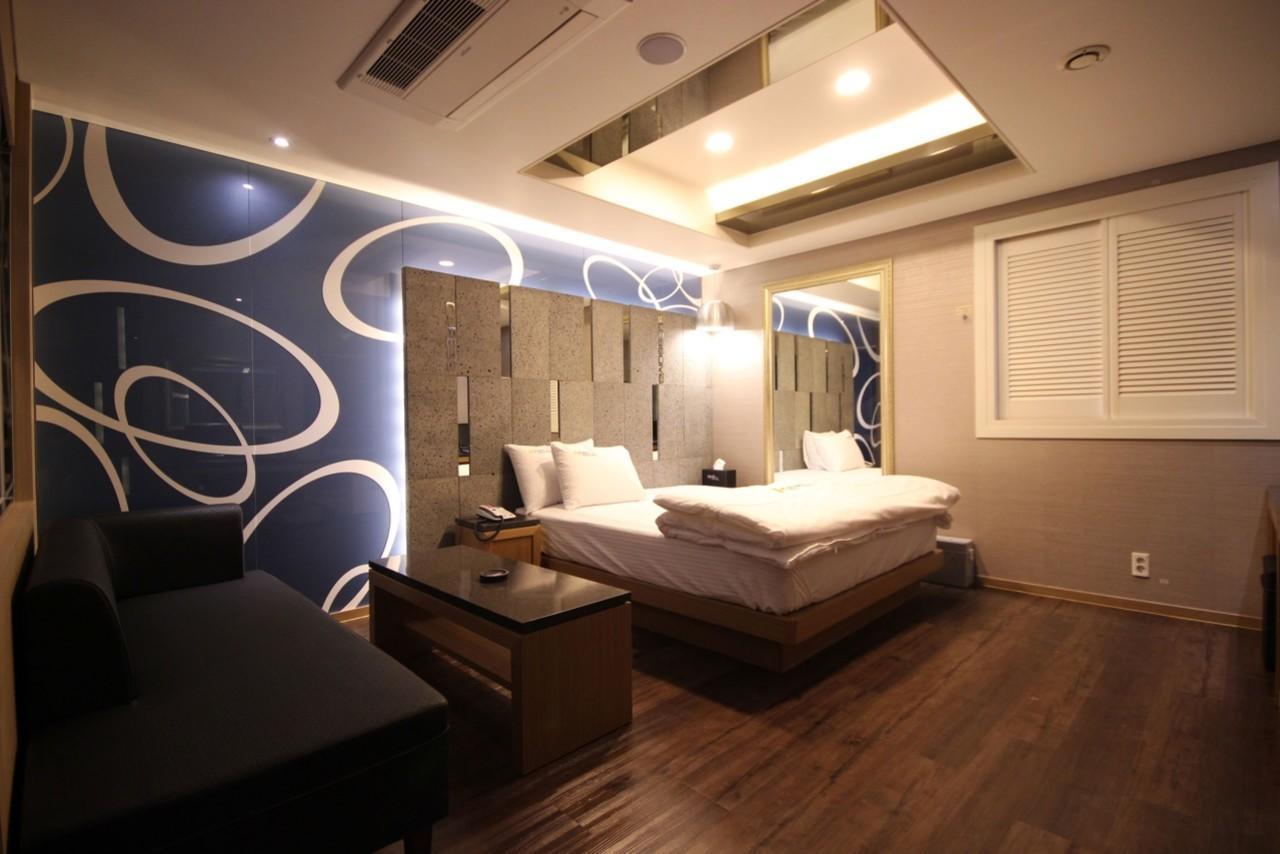 דאיגו Khan Motel מראה חיצוני תמונה